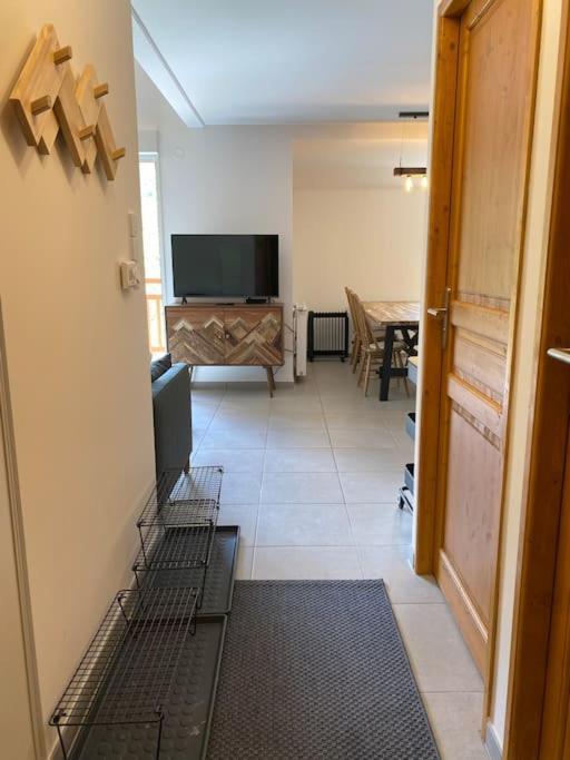 Charmant T4 Duplex Vue Montagne لودنفيال المظهر الخارجي الصورة