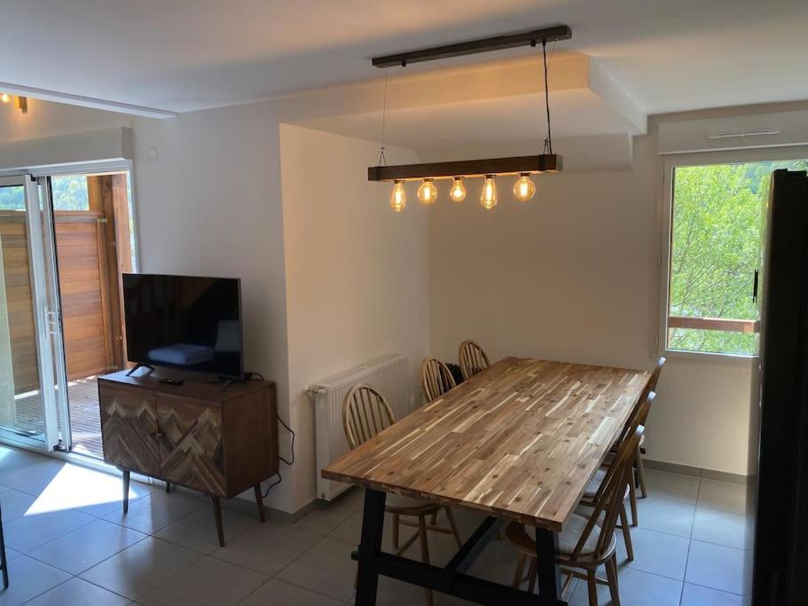 Charmant T4 Duplex Vue Montagne لودنفيال المظهر الخارجي الصورة